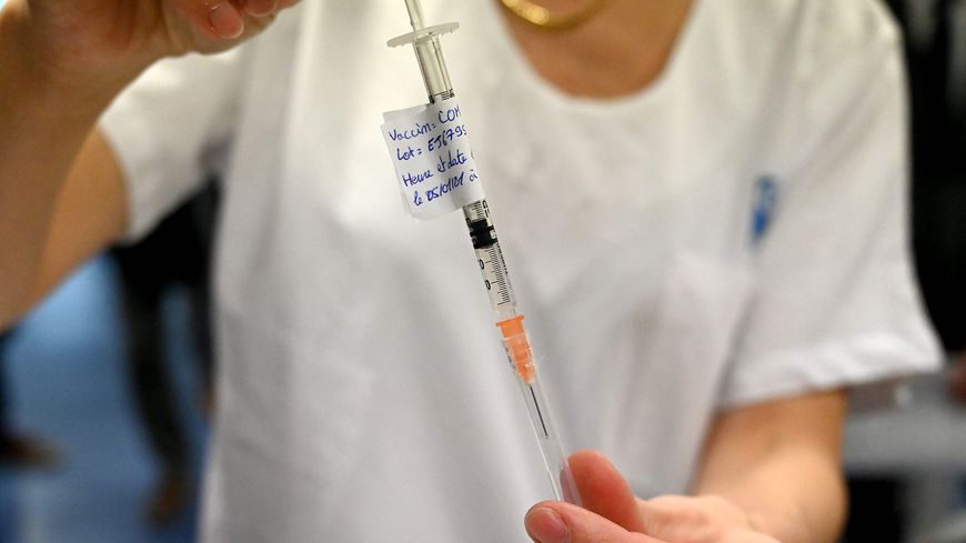 Coronavirus : le vaccin le plus efficace peut être disponible pour de nombreuses personnes déjà en décembre