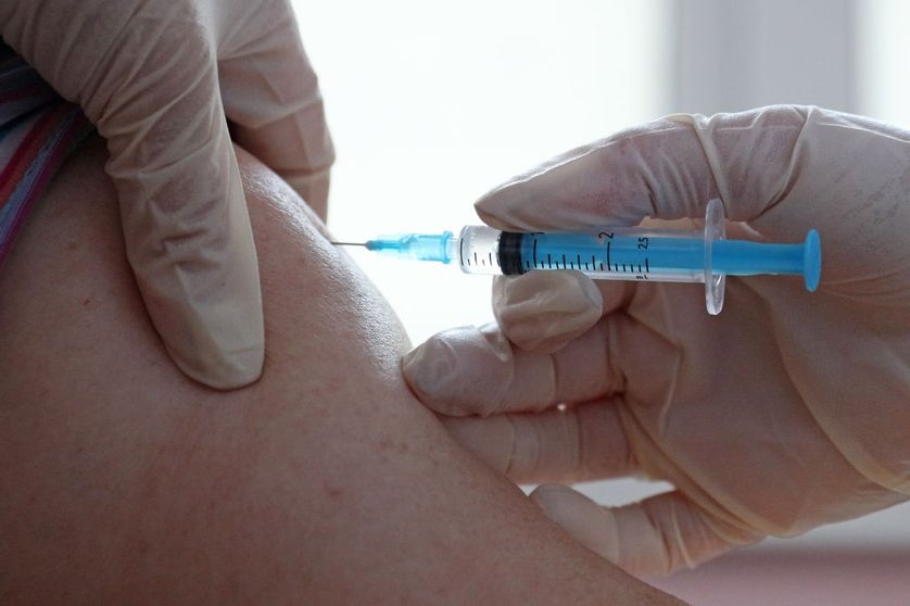 Coronavirus : s’il mute, les vaccins actuels vous protègeront-ils ?