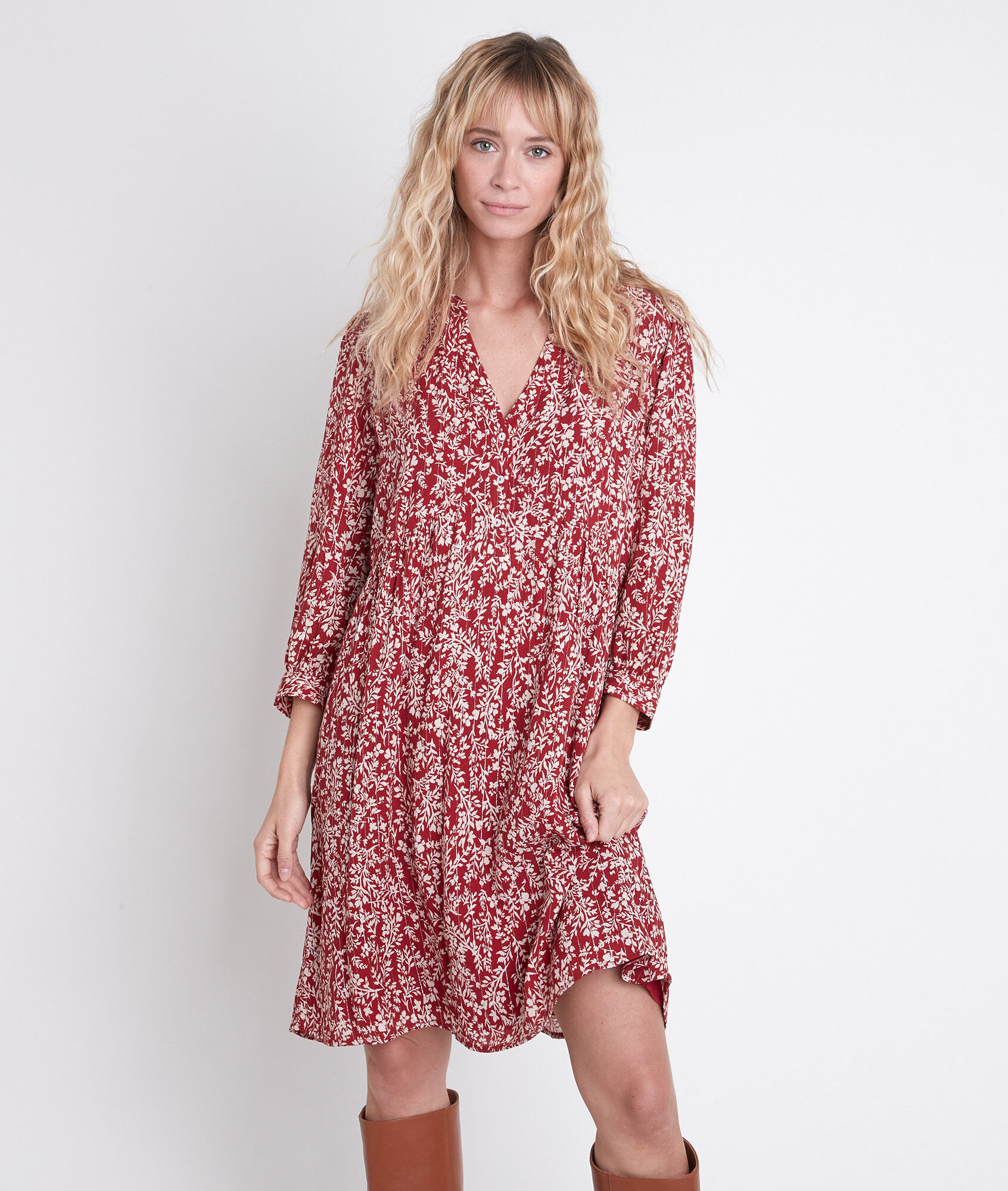 Robes rouges pour Noël et nouvel an 2021: 15 modèles à acheter